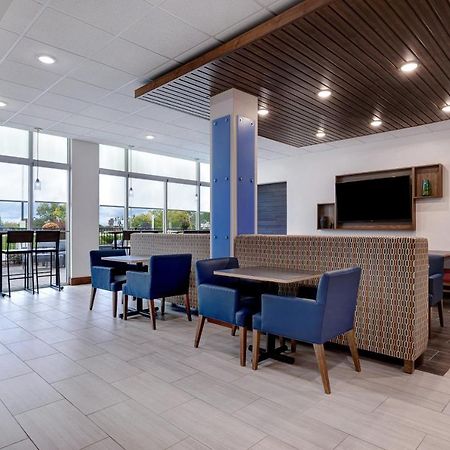 Holiday Inn Express & Suites - Ann Arbor - University South By Ihg Exterior photo