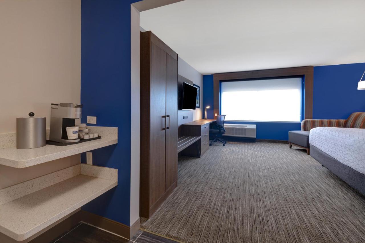 Holiday Inn Express & Suites - Ann Arbor - University South By Ihg Exterior photo